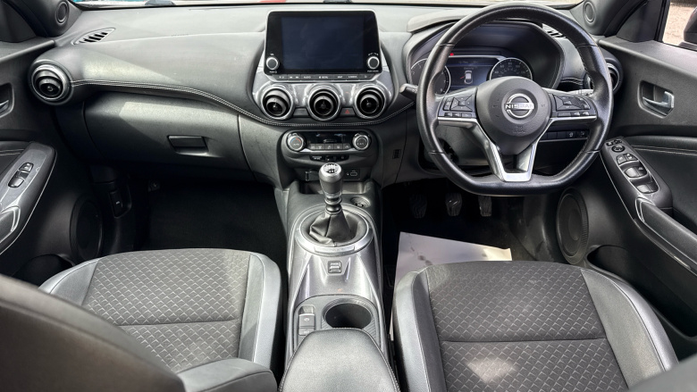 Nissan Juke 1.0 DiG-T 114 N-Connecta 5dr Petrol Hatchback